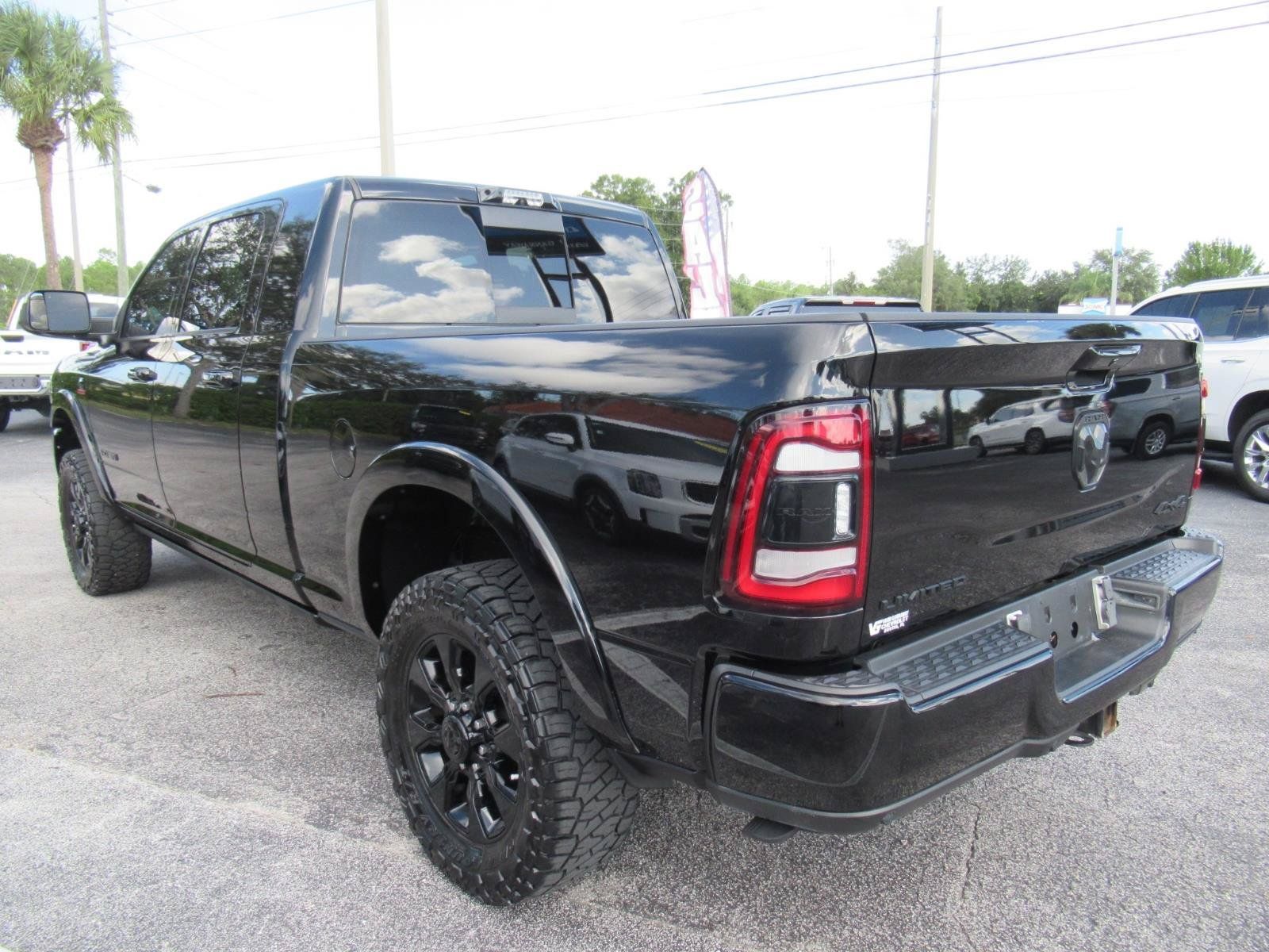 Used 2022 RAM 2500 Limited AWD/4WD image 7