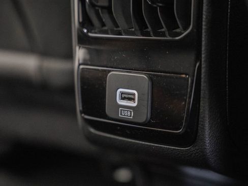 Certified 2024 Jeep Compass Limited w/ Sun and Sound Group image 38