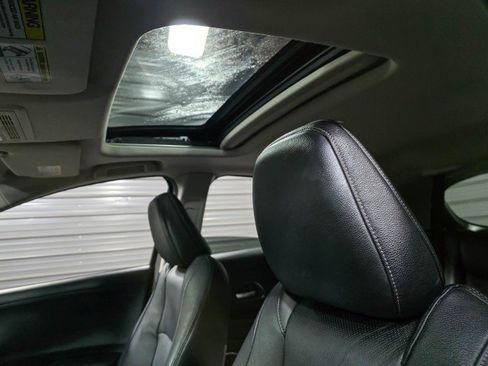 Used 2019 Honda HR-V Touring image 14