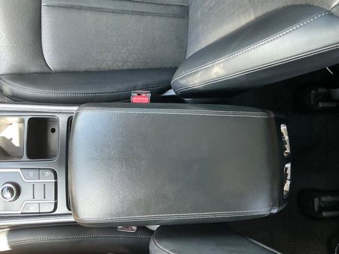 Used 2021 Kia Sorento S w/ Panoramic Sunroof Package FWD image 22