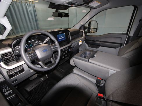 New 2026 Ford F450 XL image 2