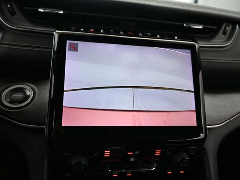 Used 2021 Jeep Grand Cherokee L Limited image 22