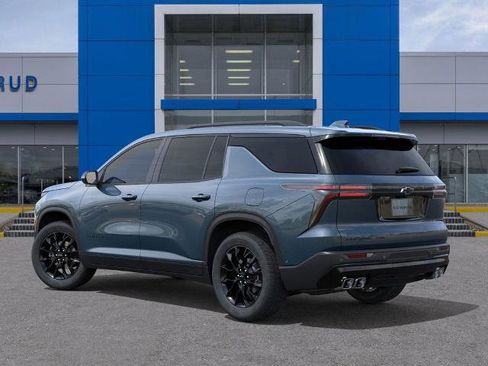 New 2026 Chevrolet Traverse LT w/ Midnight/Sport Edition image 3