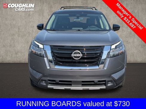Used 2023 Nissan Pathfinder Platinum w/ Lighting Package (N93) AWD/4WD image 2