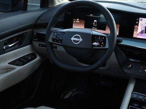 Used 2025 Nissan Murano SL AWD/4WD image 28