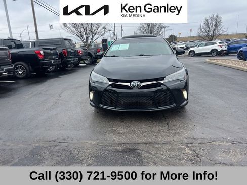 Used 2015 Toyota Camry XSE w/ Advanced Technology Package image 3