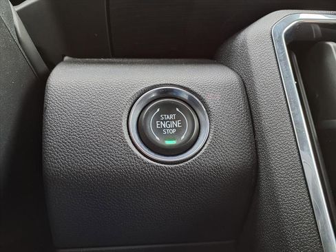 Certified 2025 GMC Acadia Elevation image 17