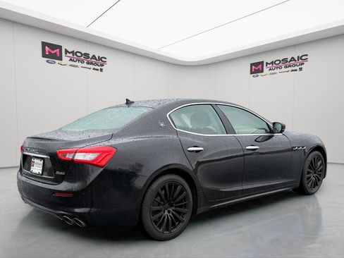 Used 2020 Maserati Ghibli RWD image 3