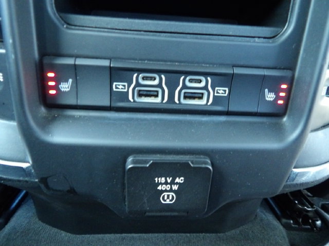 Used 2022 RAM 1500 Laramie AWD/4WD image 15