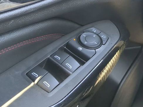 Used 2025 Chevrolet Trax RS w/ Driver Confidence Package image 25