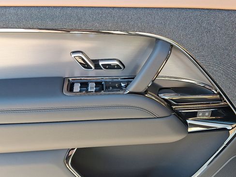 New 2026 Land Rover Range Rover Sport Dynamic SE image 4