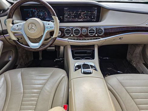 Used 2019 Mercedes-Benz S 560 Sedan image 33