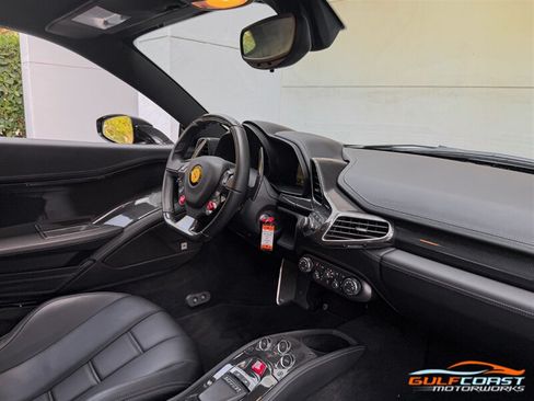 Used 2012 Ferrari 458 Italia Coupe RWD image 33