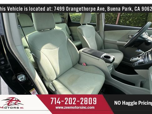 Used 2013 Toyota Prius V Three FWD image 21