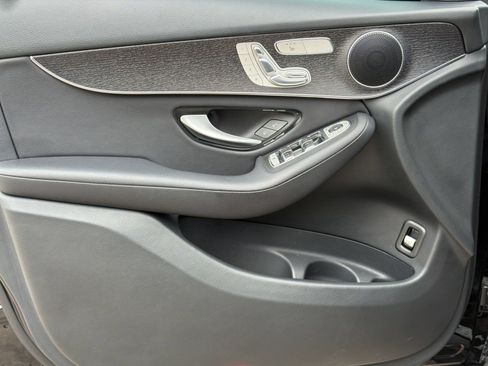 Certified 2022 Mercedes-Benz GLC 300 image 13