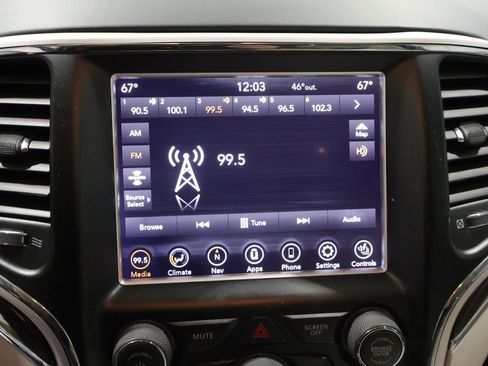 Used 2018 Jeep Grand Cherokee Summit AWD/4WD image 25