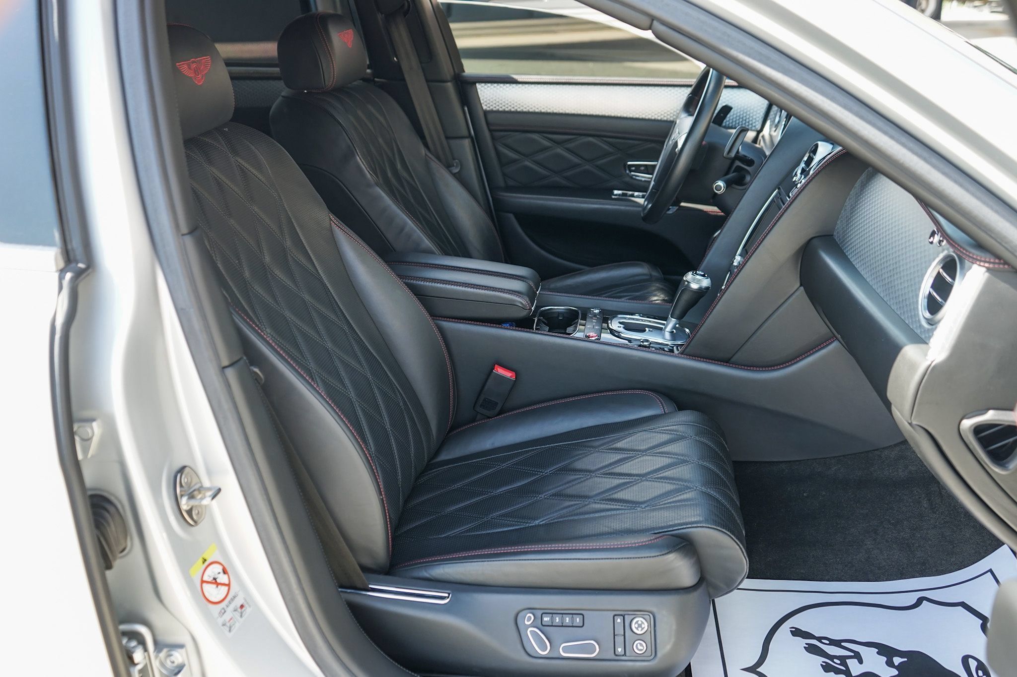 Used 2014 Bentley Flying Spur W12 AWD/4WD image 35