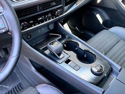 New 2026 Nissan Rogue SV AWD/4WD image 7