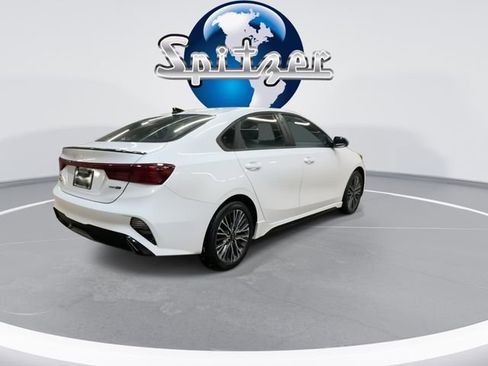 Certified 2024 Kia Forte GT-Line image 9