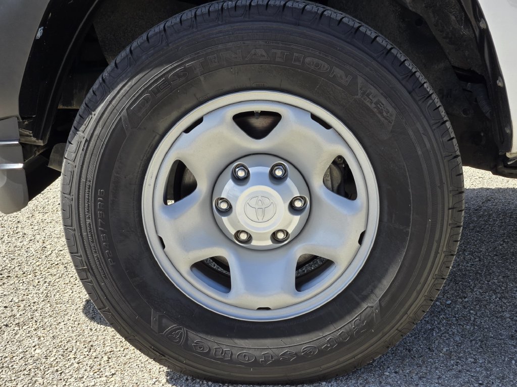 Used 2022 Toyota Tacoma SR RWD image 12
