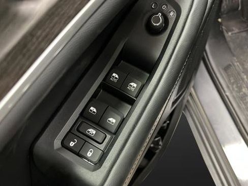 New 2026 Jeep Grand Cherokee Altitude AWD/4WD image 22
