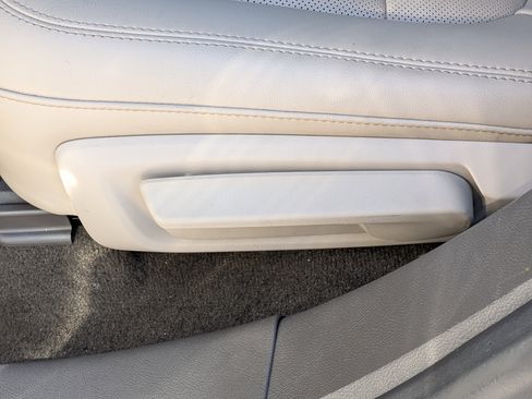 Used 2022 Lincoln Corsair AWD w/ Equipment Group 101A image 17