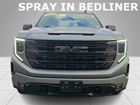 Used 2023 GMC Sierra 1500 Elevation image 2