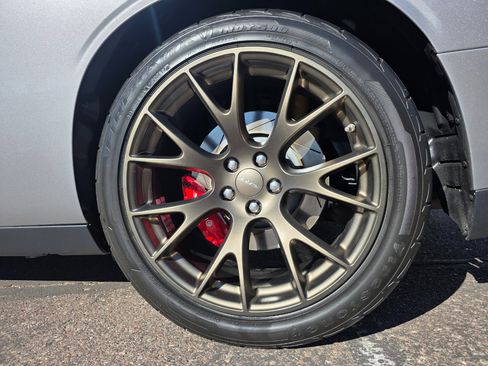 Used 2015 Dodge Challenger SRT Hellcat image 29