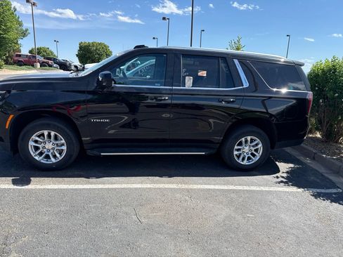 Used 2025 Chevrolet Tahoe LT AWD/4WD image 2