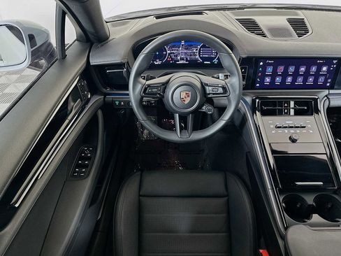 Certified 2025 Porsche Panamera RWD image 22