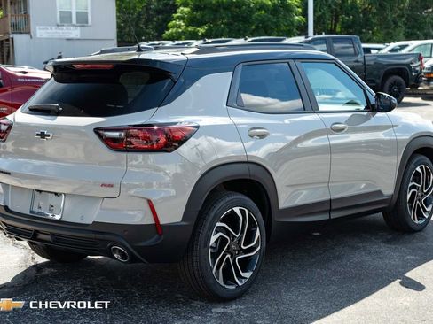 New 2026 Chevrolet TrailBlazer RS w/ Convenience Package FWD image 5