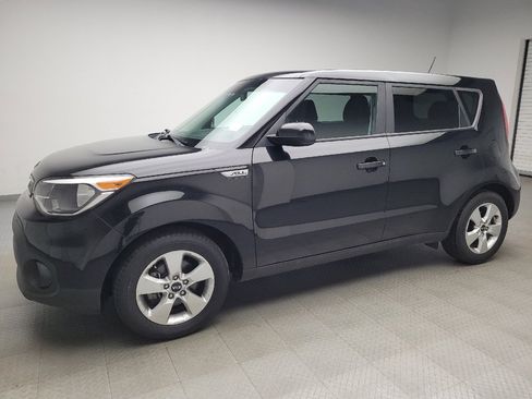 Used 2019 Kia Soul FWD image 2