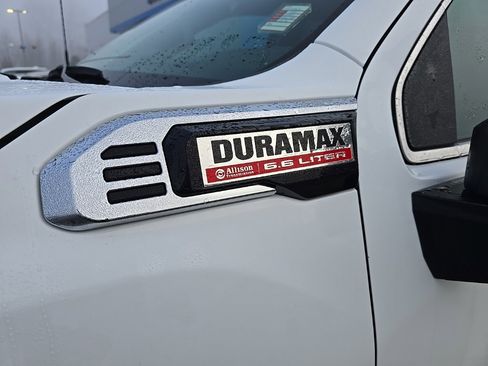 Used 2025 GMC Sierra 3500 SLT image 34