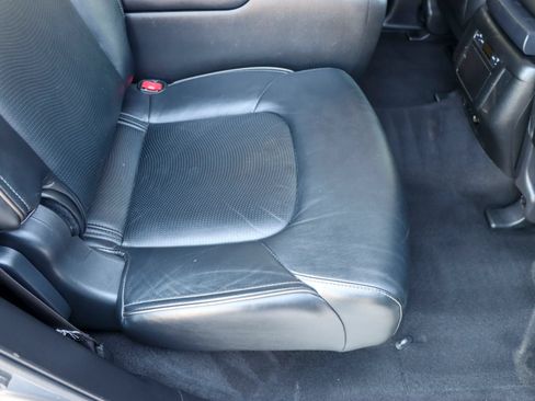 Used 2017 INFINITI QX80 4WD image 24