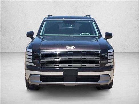 Used 2026 Hyundai Palisade SEL FWD image 2