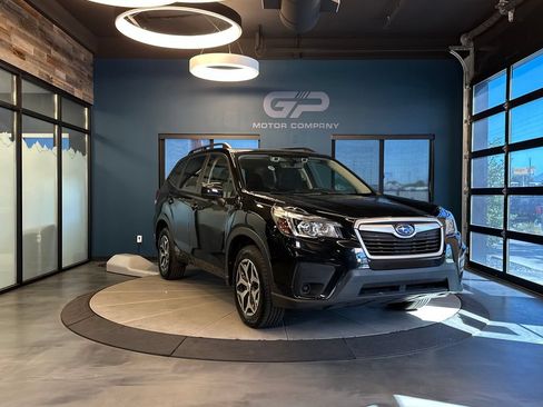 Used 2020 Subaru Forester Premium w/ Popular Package #1 AWD/4WD image 1