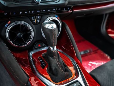 Used 2020 Chevrolet Camaro ZL1 image 32