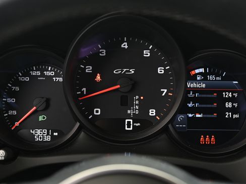 Used 2021 Porsche Macan GTS image 36