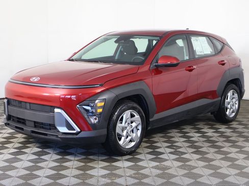 Used 2025 Hyundai Kona SE FWD image 6