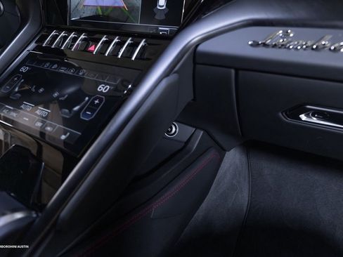 Used 2024 Lamborghini Urus S image 49
