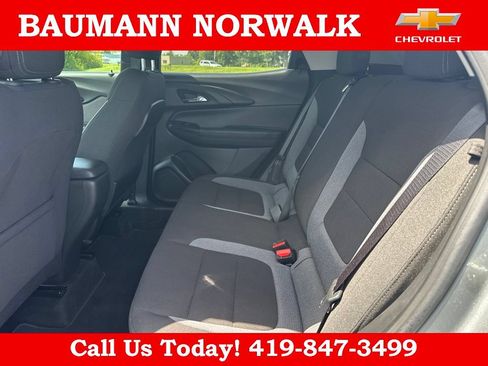 Used 2023 Chevrolet TrailBlazer LT FWD image 36