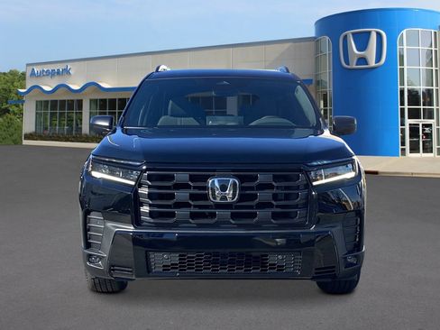 New 2026 Honda Pilot Sport image 6