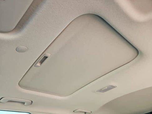 New 2026 Hyundai Venue SEL image 18