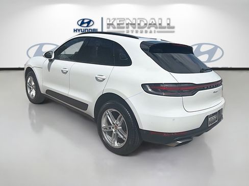 Used 2021 Porsche Macan AWD/4WD image 4