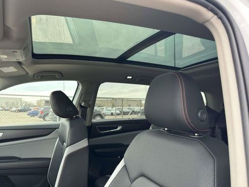 New 2026 Volkswagen Atlas Peak Edition image 17