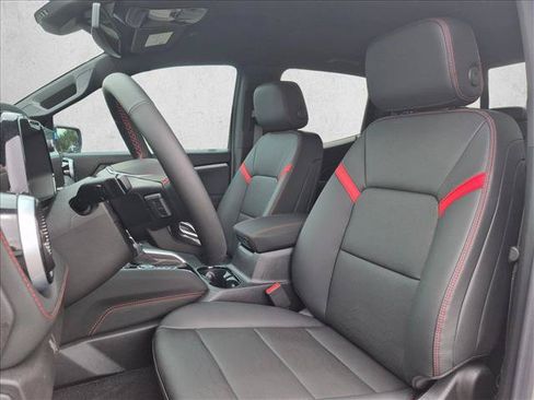 New 2026 Chevrolet Colorado Z71 w/ Technology Package AWD/4WD image 4