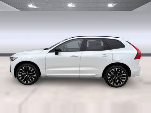 New 2026 Volvo XC60 B5 Ultra w/ Climate Package image 2