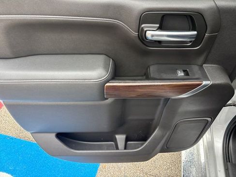 Used 2019 GMC Sierra 1500 SLT image 26