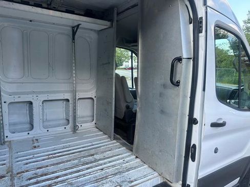 Used 2016 Ford Transit 250 148 Medium Roof image 30
