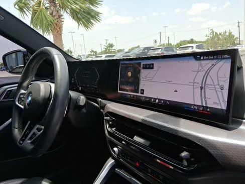 Used 2025 BMW 430i Coupe w/ M Sport Package RWD image 19
